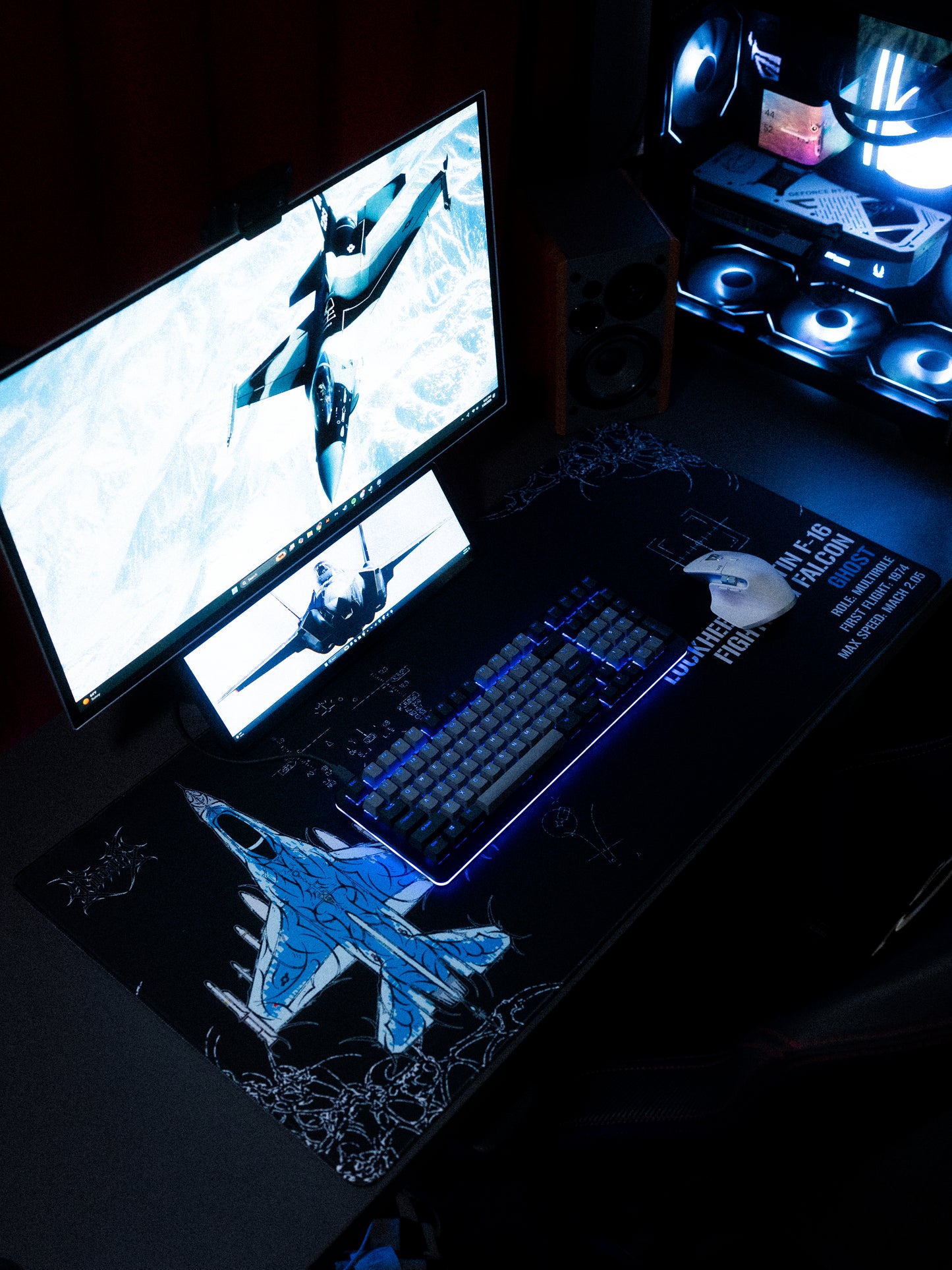 F-16 FIGHTING FALCON DESK MAT