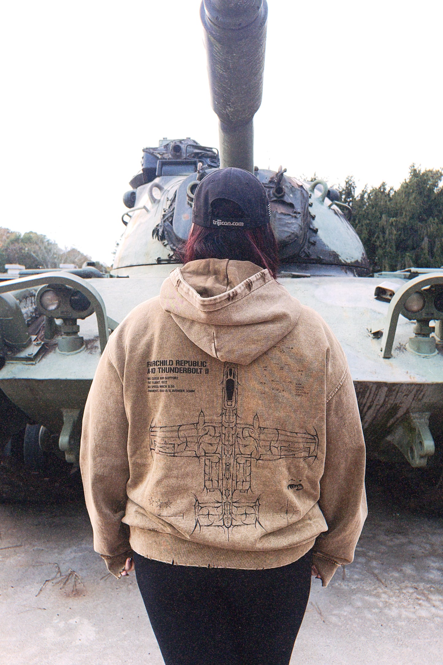 A-10 THUNDERBOLT II "WARTHOG" WASHED HOODIE - DESERT BROWN